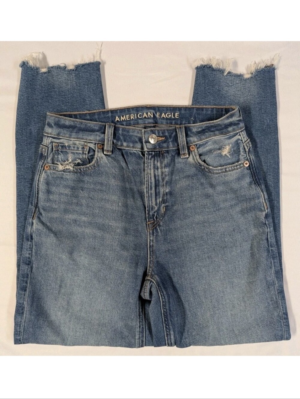 American Eagle Mom Jean Size 0 X-Short Womens Strigid Distressed Raw Hem Denim